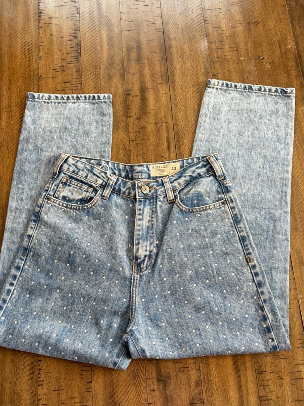 High-Rise Blue Denim Jeans with Pearl Accent - Picture 2 of 11